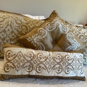 Reba McEntire King Pillow Shams and Decorative Pillow 2 Piece Set